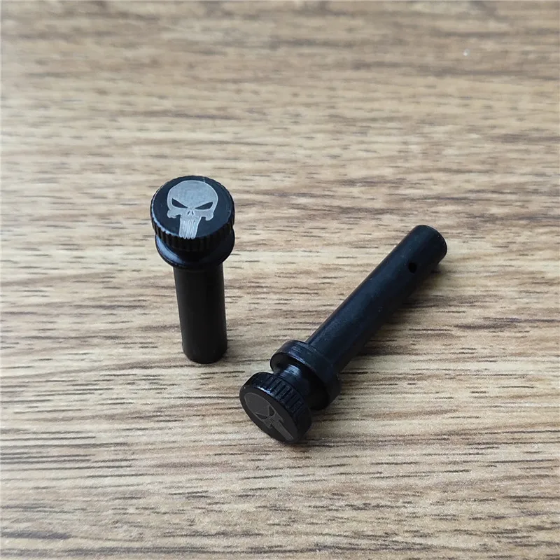 

Steel Entended Pivot and Takedown Pins Skull Engraved