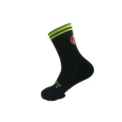 YF& TT, высокое качество, профессиональный бренд, спортивные носки, Coolmax, дышащие, шоссейные, велосипедные носки, для спорта на открытом воздухе, гоночные велосипедные носки - Цвет: Green