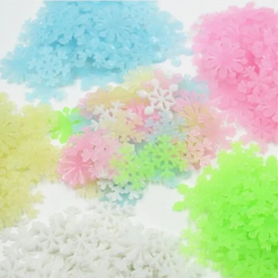 

50PCS/set Colorful Luminous Home snowflake Christmas Wall Stickers Glow In The Dark Decal for Kids Baby Rooms Fluorescent decor