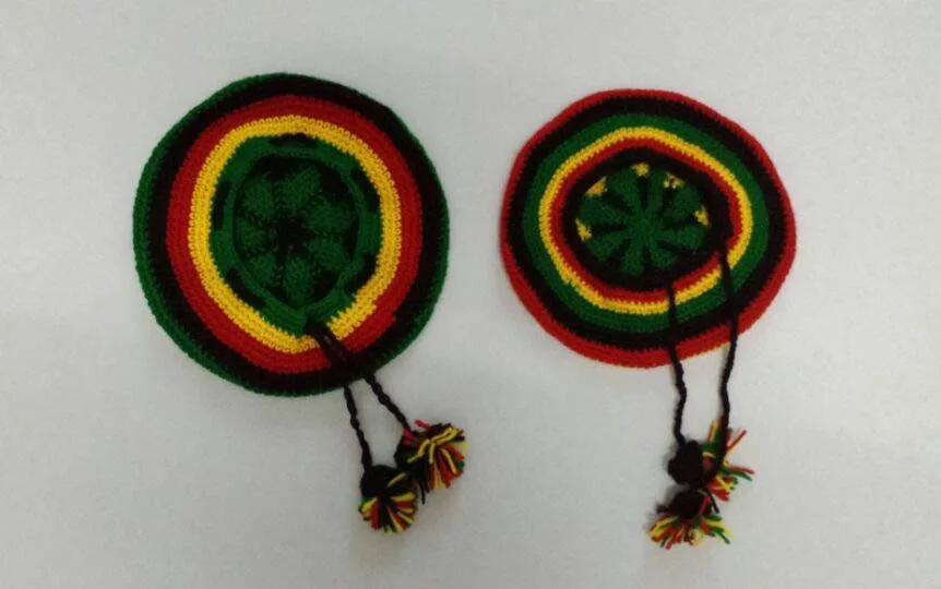 Новая мода унисекс Rasta Reggae ямайский Gorro, кроше ручной работы, вязаная акриловая шапка-чулок Кепка в ямайском стиле с маленькими шариками