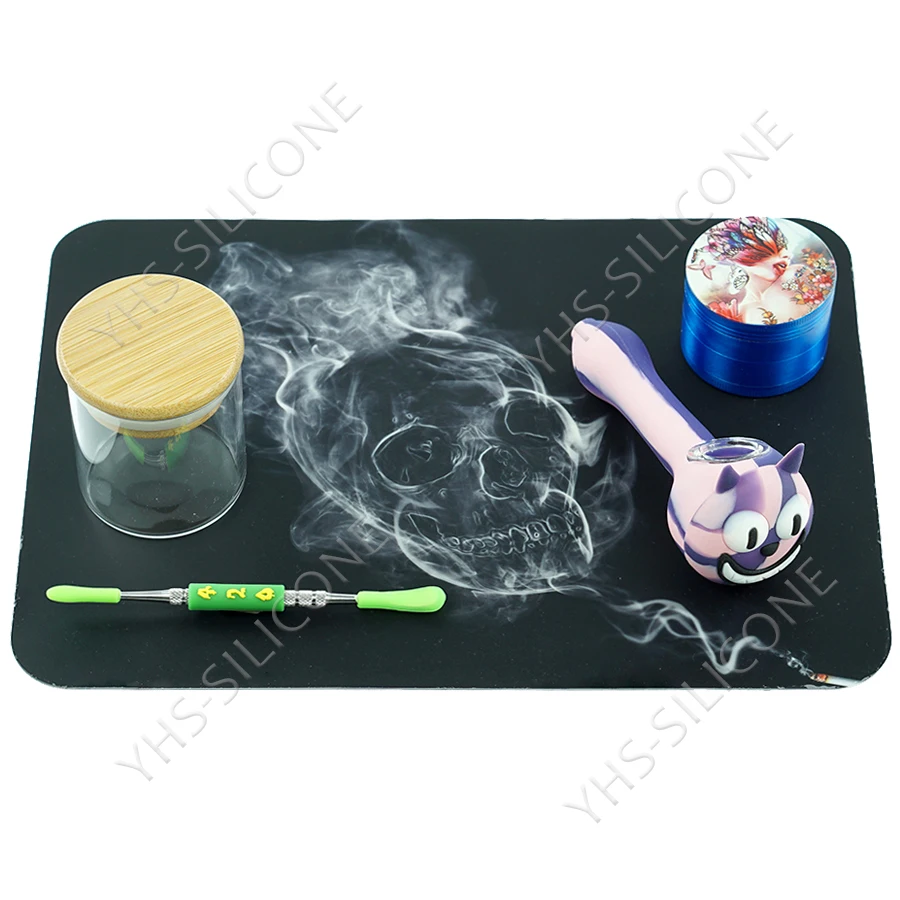 

Silicone Smoking Pipe silicone pipe with grinder and carving tool