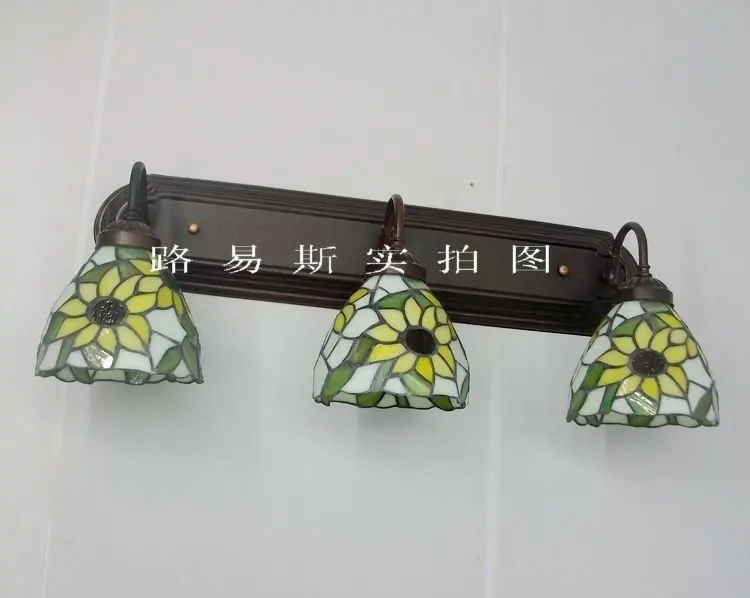 Три удлиненные Европейский пастырской бра Желтые Подсолнухи Tiffanylamps. Фон балкон освещение столика