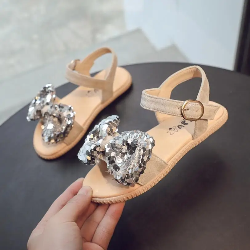 

Summer New Children Casual Shoes Leather Girls Princess Flat Heel Party Shoes Fashion Sequins Bow Pearl Kids Sandals For Girls