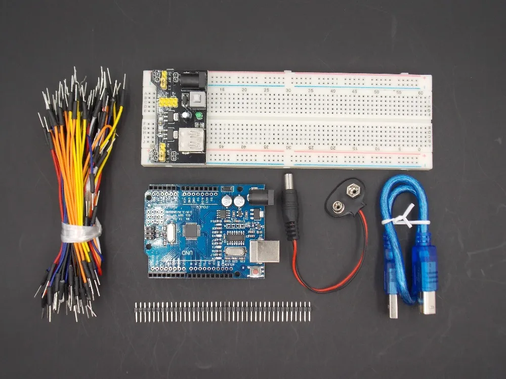 

starter Kit Uno R3 MB-102 830 points Breadboard, 65 Flexible jumper wires , USB Cable and 9V Battery Connector