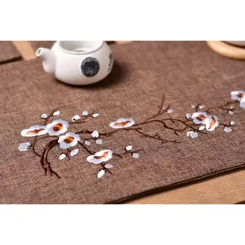 

Elegant Embroidered Table Runner Floral Embroidery Linen Table Runners for Tea TableHome Party Wedding Table Decoration