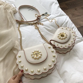 

Fashion Pearls Saddle Women Shouder Bags Designer Chains Handbags Luxury Pu Leather Female Crossbdoy Bag Lady Small Purses 2019