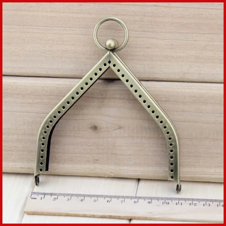 

11CM Happy house High quality triangle Purse frame Kiss Clasp DIY accessories Coin Purse 2pcs/lot