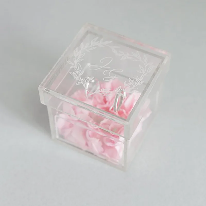 Прозрачная акриловая коробка для свадебных колец, маленький прозрачный держатель для колец, предлагаем коробки для свадебных колец, индивидуальный логотип