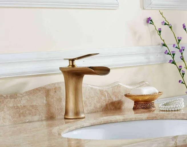 Новое поступление античный латунный кран для ванной комнаты с одной ручкой кран-водопад кухонные аксессуары Высокое качество Смесители