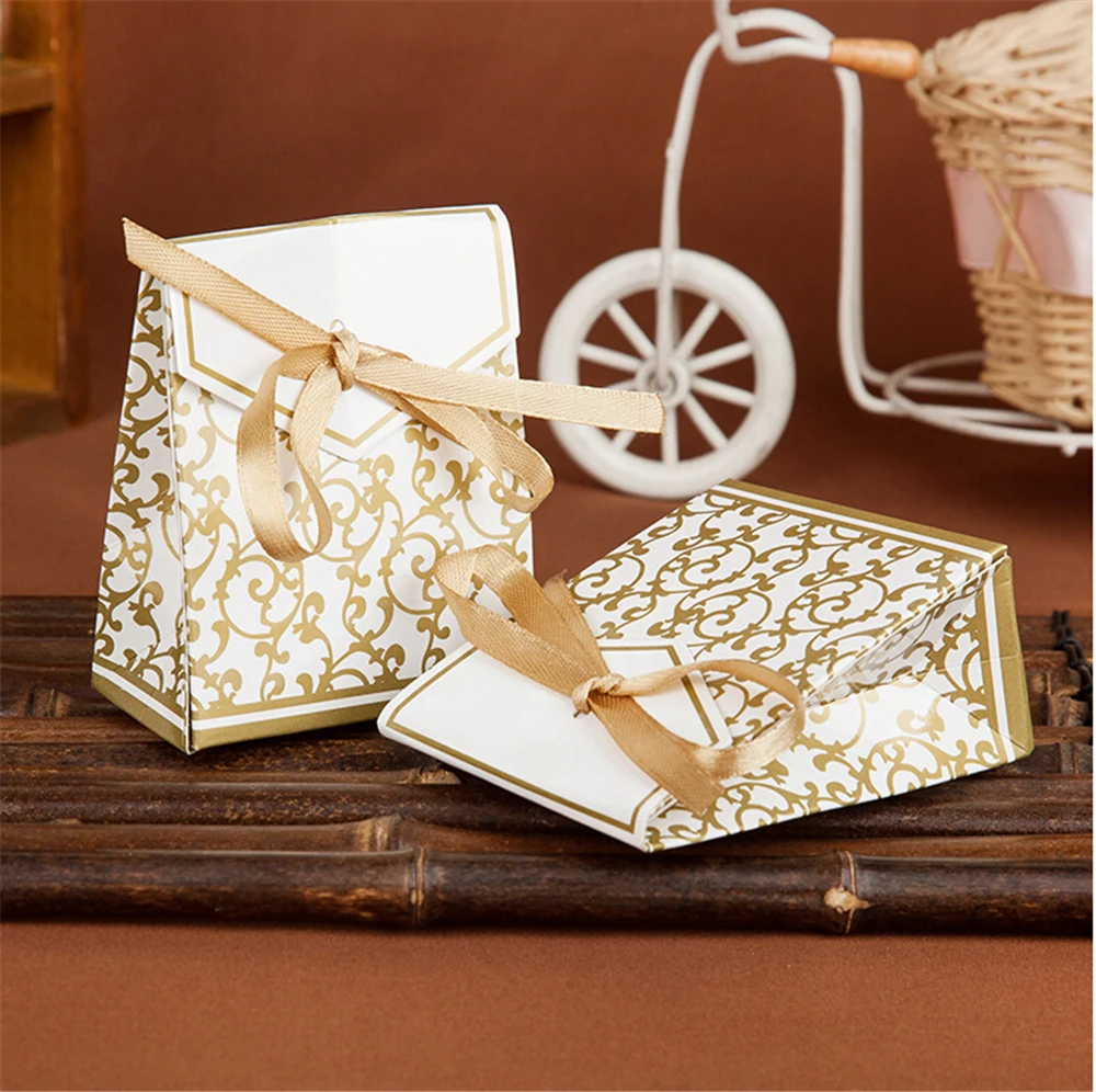 

100pcs/lot Gold/Silver Wedding Candy box/Bombonera/Candy Jar Chocolate Box Bonbonniere For Wedding Party Decoration Supplies