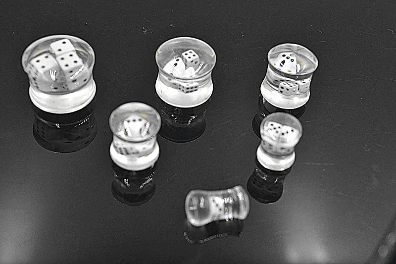 Free Shippment 60pcs Body Jewelry Acrylic Dice Clear Ear Plugs Ear