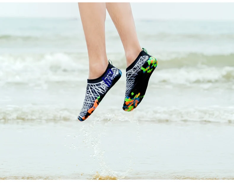 Clorts Water Shoes Men Quick-drying Beach Shoes Swimming Aqua shoes Lightweight Fishing Sneakers (14)