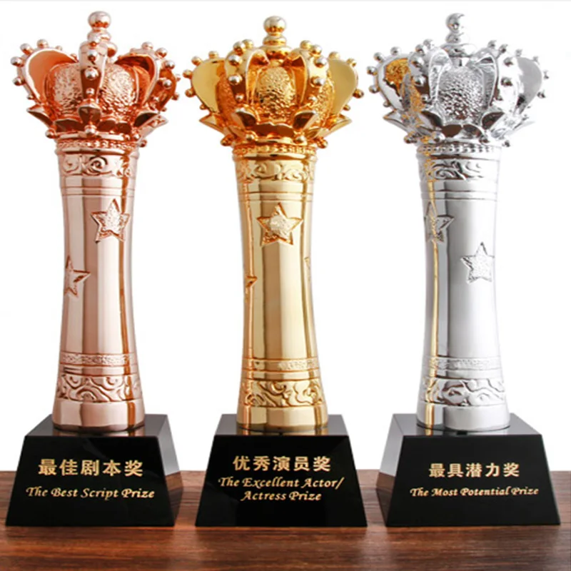 

New Crown Trophy High-Grade Resin Custom Metal Trophies Creative Model Souvenirs Logo can Custom Made