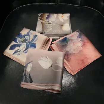 

2019 spring explosions hot wild Tulip print 53*53cm satin plain retro silk simple fashion scarf