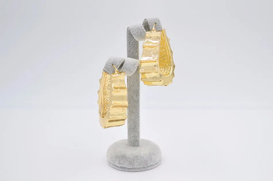 Jewelry sets (2)