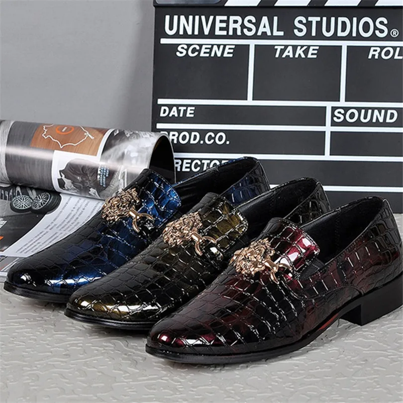 Sapato Masculino 2017 Spring Autumn Fashion Shoes Breathable Patent Leather Solid Metal Decoration Slip On Mens Shoes Men Flats