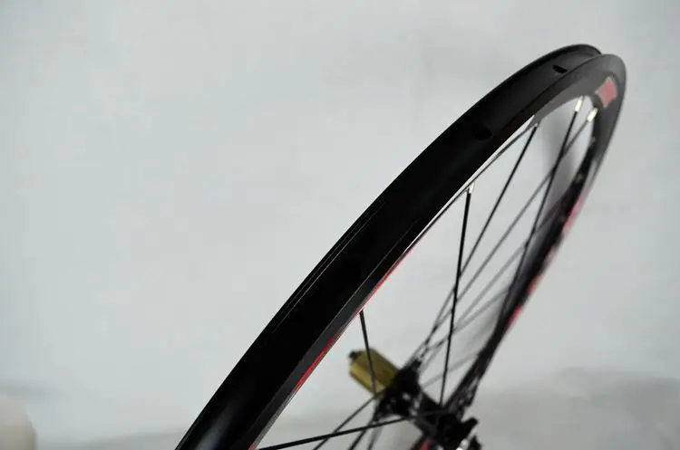 Clearance 700C Disc Brake Road Bike Wheelset Cross Country Bicycle Wheel V/C Brake ultralight 1700g Rim 30mm 41 Clearance 700C Disc Brake Road Bike Wheelset Cross Country Bicycle Wheel V/C Brake ultralight 1700g Rim 30mm 41