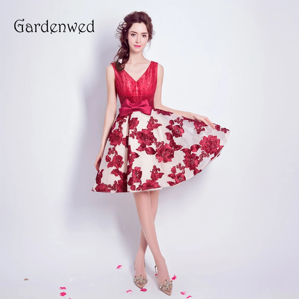 

Gardenwed 2019 Short Homecoming Dresses Red Bow V Neck Pearls Lace Prom Dress Mini Homecoming Gowns Women Graduation Party Dress