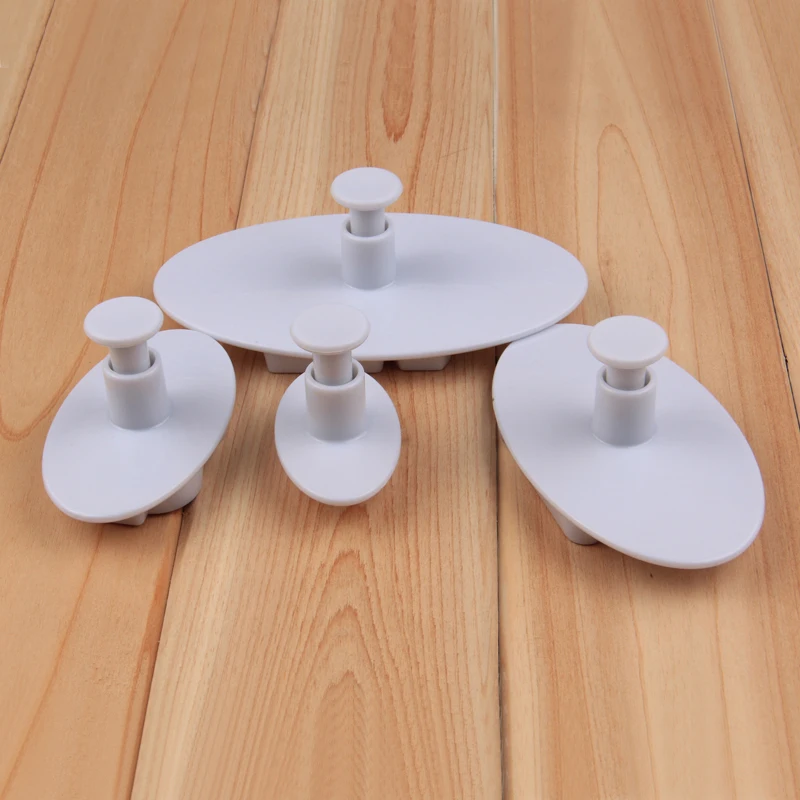 Free Shipping FDA High Quality 4pcs Train Cookie Plunger Cutter sets Pastry DIY Bakery Tools set