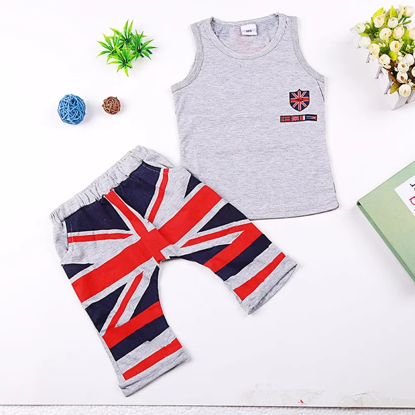 3524595200_2044623431