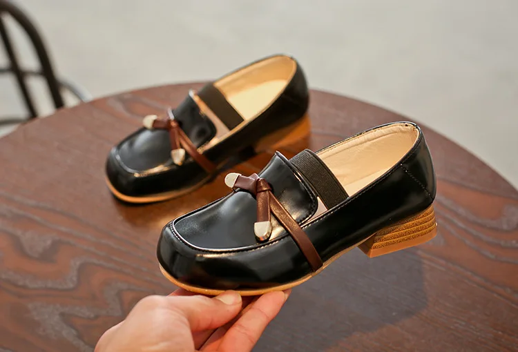 Корейская весенне-Осенняя детская обувь, новинка 2019 года, кожаные туфли принцессы для девочек, тонкие туфли на низком каблуке с бантом