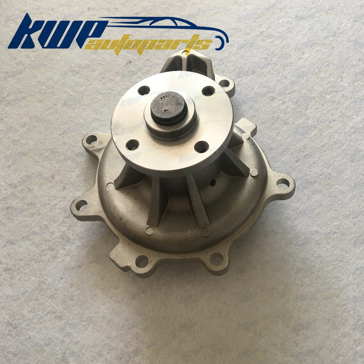 Водяной насос двигателя для Chevrolet W3500 W4500 W5500 Tiltmaster Isuzu NPR NQR 4.8L Deisel # GWIS-42A |