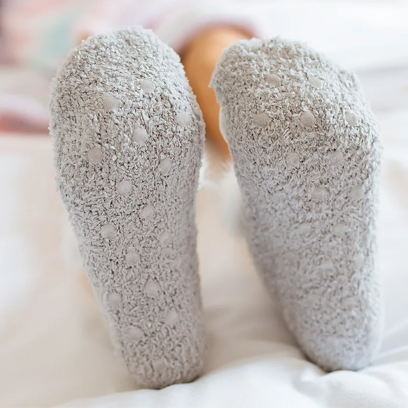 Новые бархатные женские носки кораллового цвета с объемными ушами кролика теплые носки для дома на осень и зиму Пушистые Носки для сна с вышивкой кролика