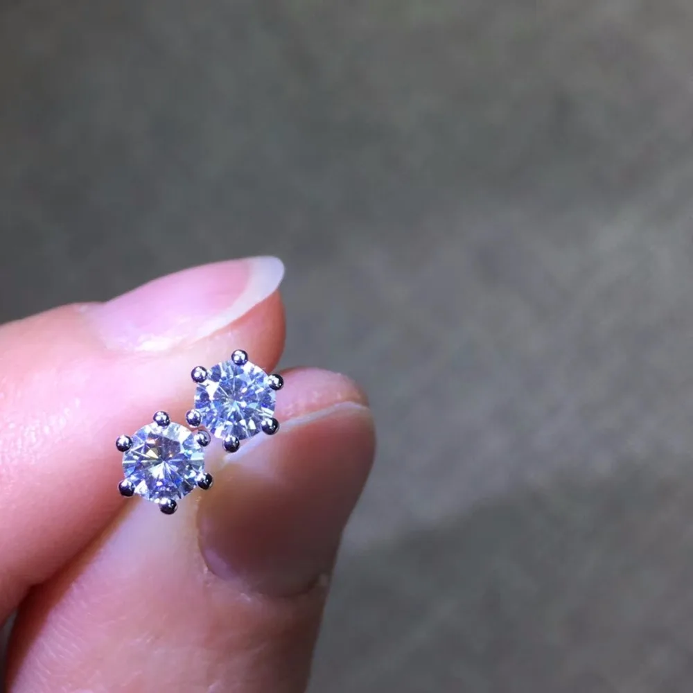 

CQT Fine Jewelry Real 18K Gold AU750 G18K 0.6ct Moissanite Diamond Earrings for Women Fine Earrings