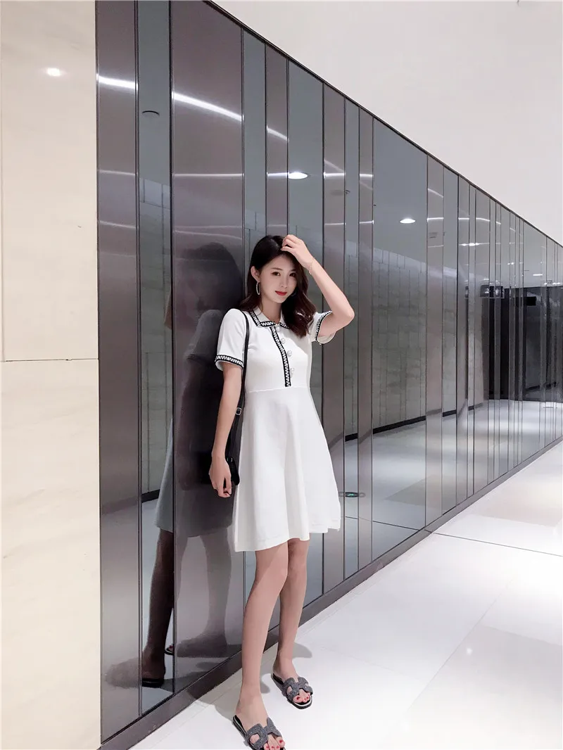 Single-breasted, contrasterende kleuren, revers, slanke en veelzijdige polo jurk, nieuwe Koreaanse korte mouwen gebreide jurk voor zomer 2019 Single-breasted, contrasterende kleuren, revers, slanke en veelzijdige polo jurk, nieuwe Koreaanse korte mouwen gebreide jurk voor zomer 2019