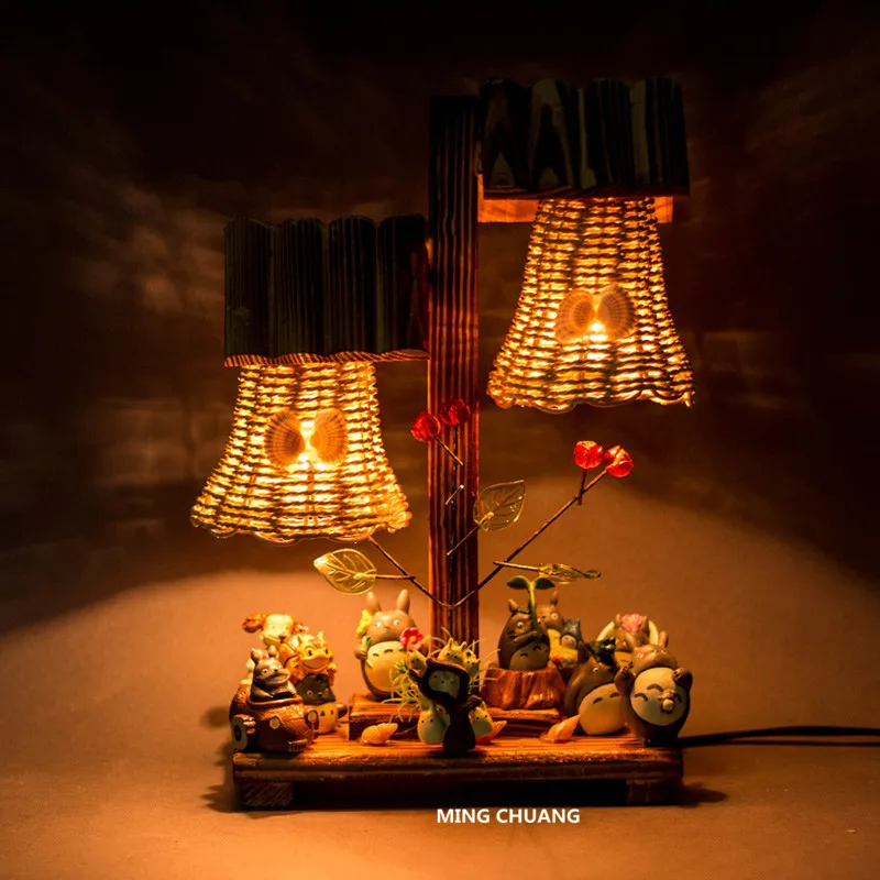 Tonari-No-Totoro-Grass-Wall-May-Night-light-Table-Lamp-Bedside-Lamp-With-LED-Light-Christmas (2)