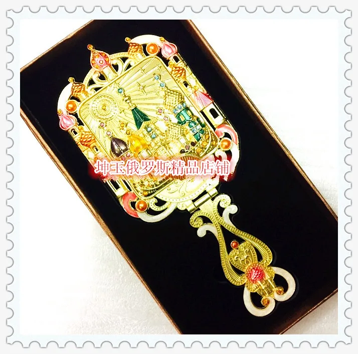

Small handle sleeve mirror handle mirror Russian handle mirror peacock pattern handle comb to send box mirror (discount 45%)