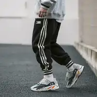 CHINISM 2018 Winter Side Stripe Fleece Casual Pants Male Loose Hip Hop Jogger Pants Drawstring Swag T Cotton Sweatpants