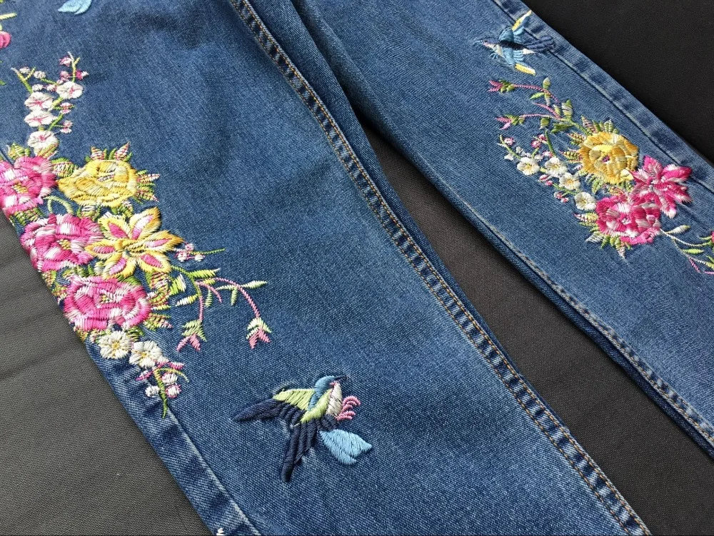 2017 Europe and the United States women\'s three-dimensional 3D heavy craft bird flowers before and after embroidery high waist Slim straight jeans large code system 46 yards (25)