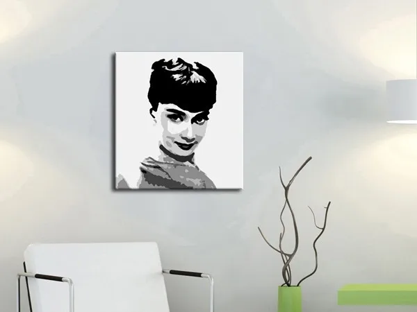 Audrey Hepburn 004-1