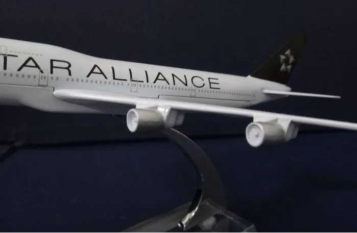 1:400 модель самолета Боинг 747-400 Star Alliance aircraft B747 металла моделирование самолета Модель игрушки для детских игрушек подарок на год