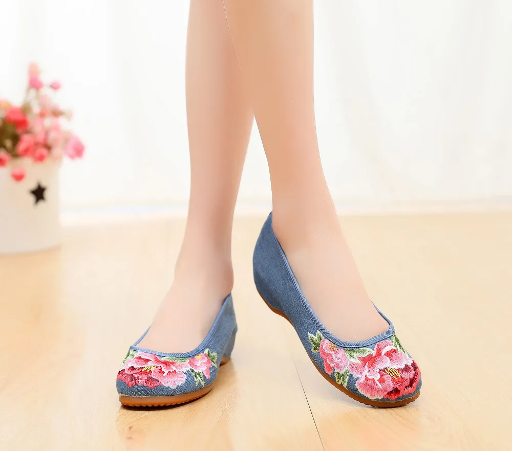 Veowalk/Женская обувь без застежки с цветочной вышивкой в стиле «Старый Пекин»; балетки на плоской подошве; женская джинсовая Свадебная обувь с вышивкой в китайском стиле