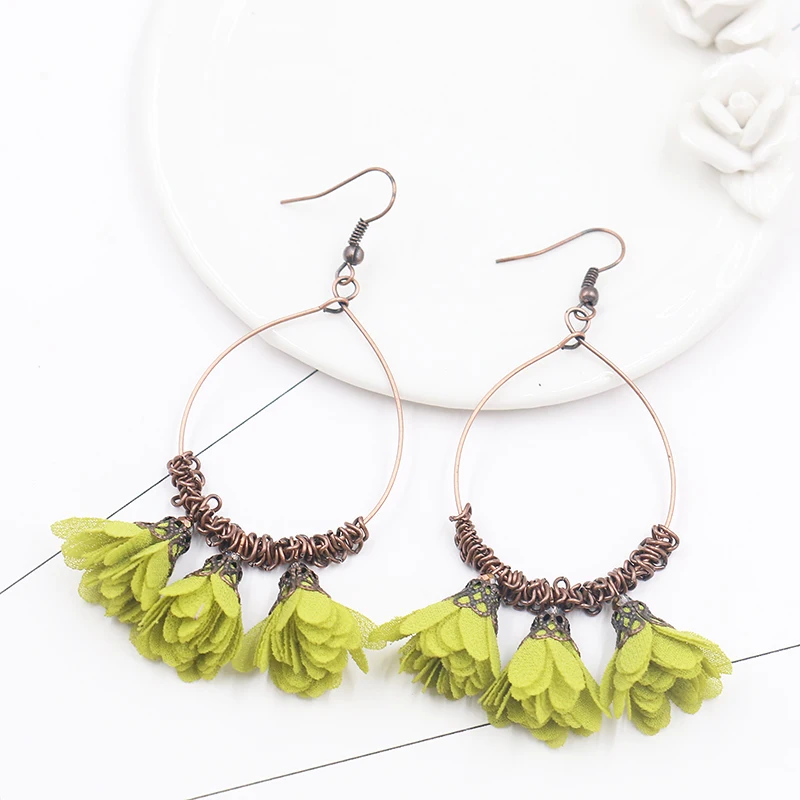 

DOUVEI 2019 Green Flower Statement Earrings For Women Vintage Bohemia Boho Plant Summer Earrings Holiday Oorbellen HQES011