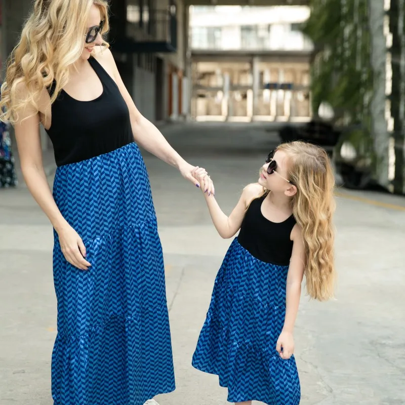 matching clothes for mum and daughter