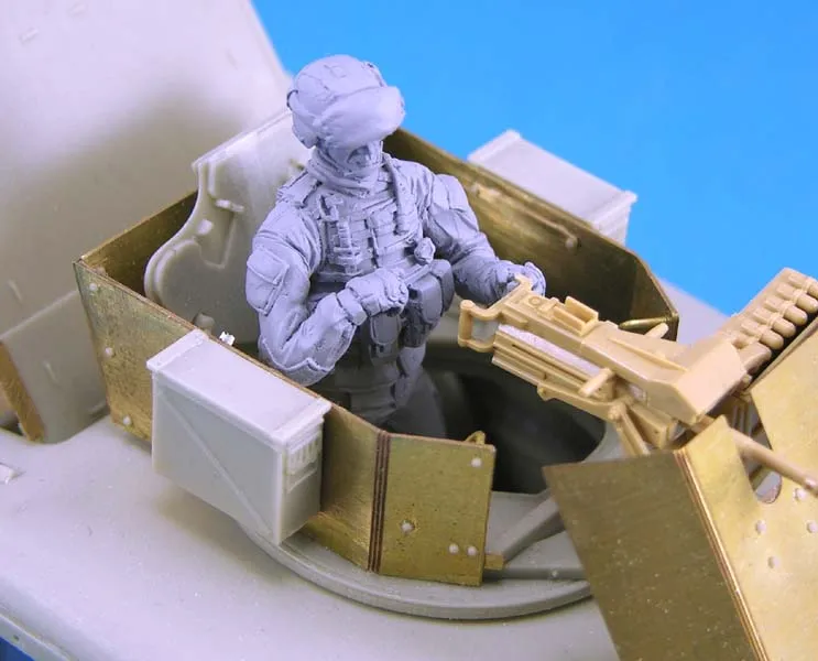 

1/35 Resin Figure Model Kits US Vehicle Gunner Unassembled unpainted