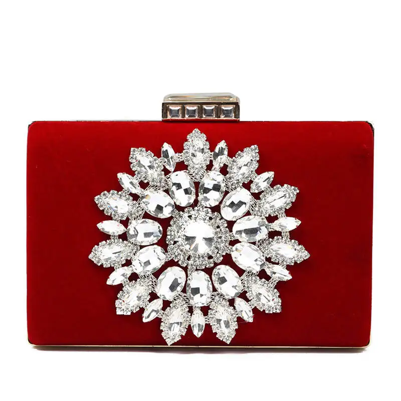 Pochette Luxy Moon en velours rouge à fleurs scintillantes avec bouton-pression Vue de face