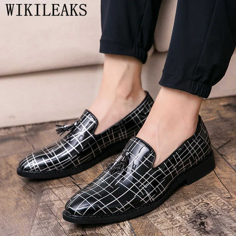 

Luxury Brand Oxford Shoes For Men Loafers Patent Leather Pointed Toe Formal Wedding Shoes Men's Dress Shoes Zapatos De Hombre