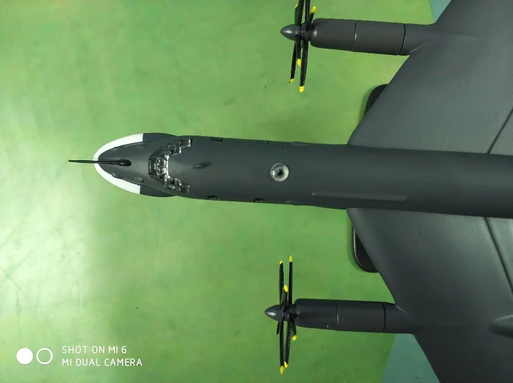 Бомбардировщик TU 95 из сплава 1:72 модели истребителей с высокой симуляцией металла