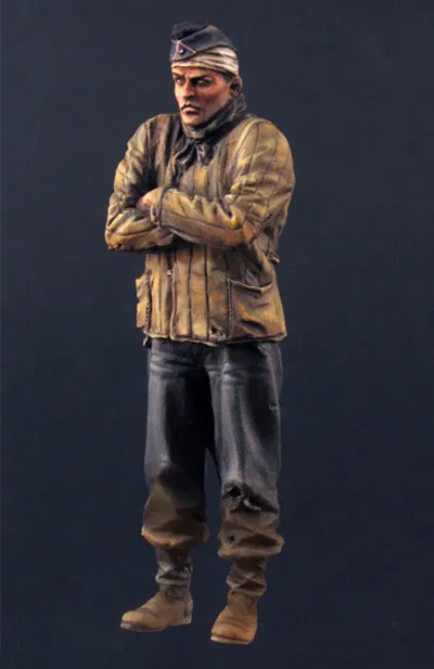 1/35 Scale Resin Figure Tanker in the cold | Игрушки и хобби