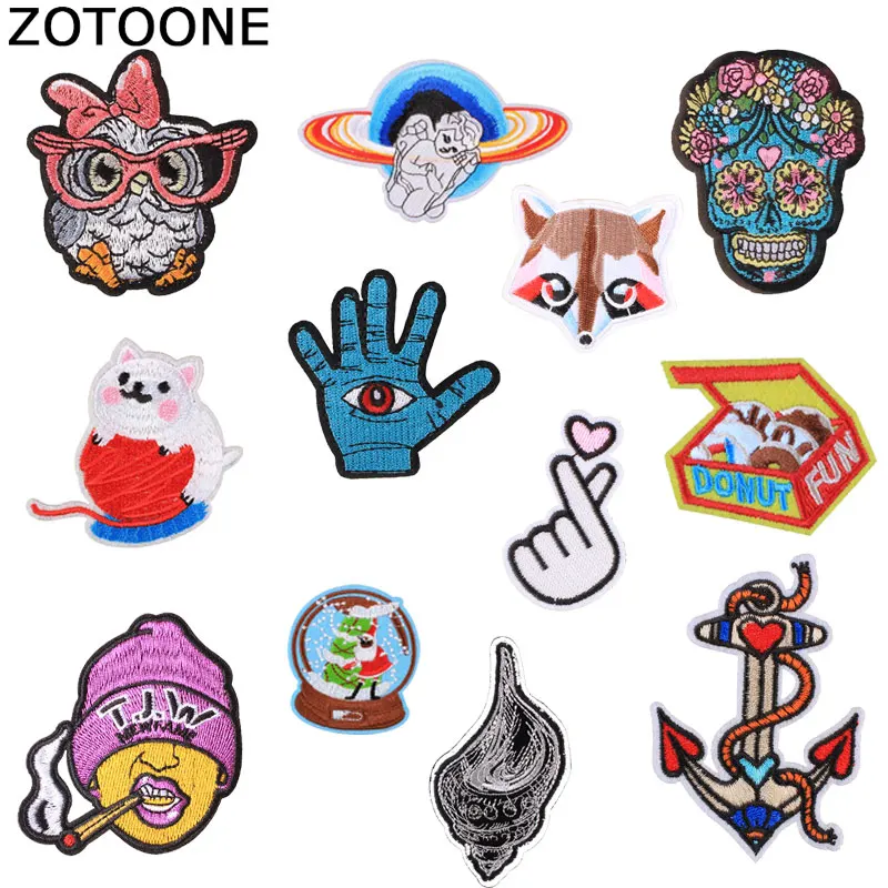 

ZOTOONE Planet Animal Fox Patches Diy Stickers Iron on Clothes Heat Transfer Applique Embroidered Applications Cloth Fabric G