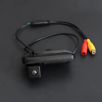 

thehotcakes Car Parking Camera / Reverse Camera For Mercedes Benz E200 E260 E300 E350 E63 / RearView Camera / Trunk Handle OEM
