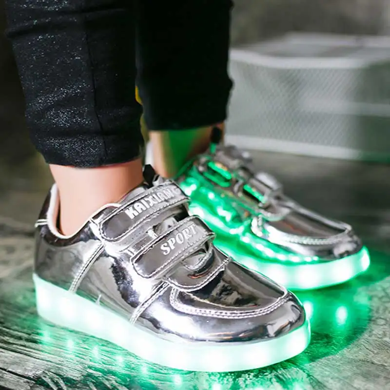

Luminous Glowing Sneakers Children Led Shoes for Boy&Girl Feminino Baskets with Light Sole Light Up kids shoes USB Charger