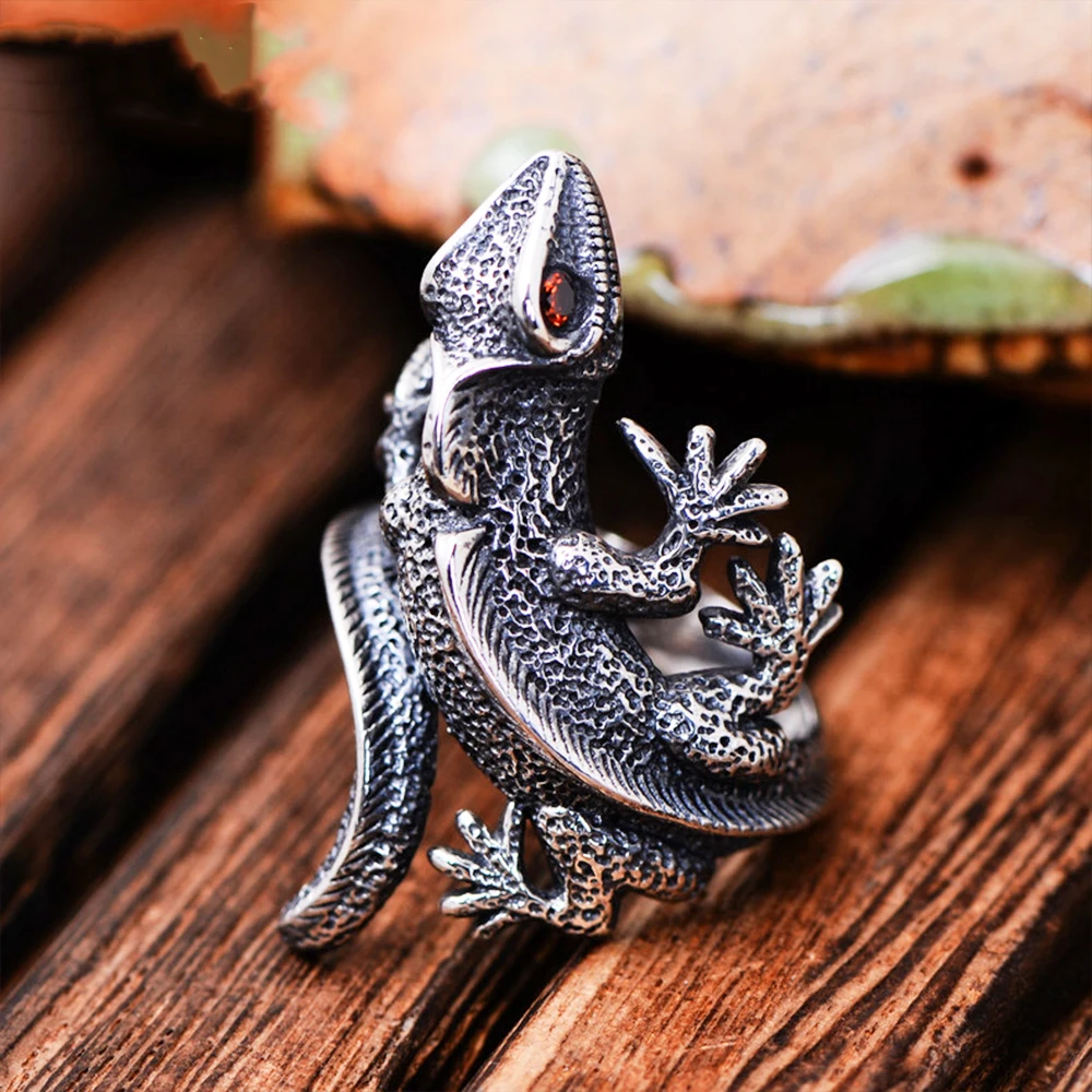

MetJakt Vintage Thai Silver Open Lizard Ring with Garnet Solid 925 Sterling Silver Ring for Personality Men's Punk Rock Jewelry