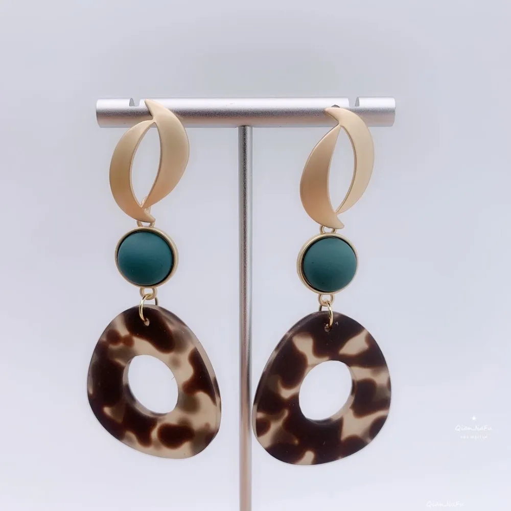 

NEW MATTE GOLD EARRINGS FASHION JEWELRY EARRINGS WEDDING PARTY GIFTS FEMALE ACCESSORIES GOOD QUALITY