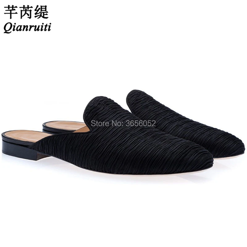 

Qianruiti Hot Sale Spring Summer Round Toe Slip On Men's Half Shoes Outside Slides Fashion Mules Pleated Black Silk Slippers Men