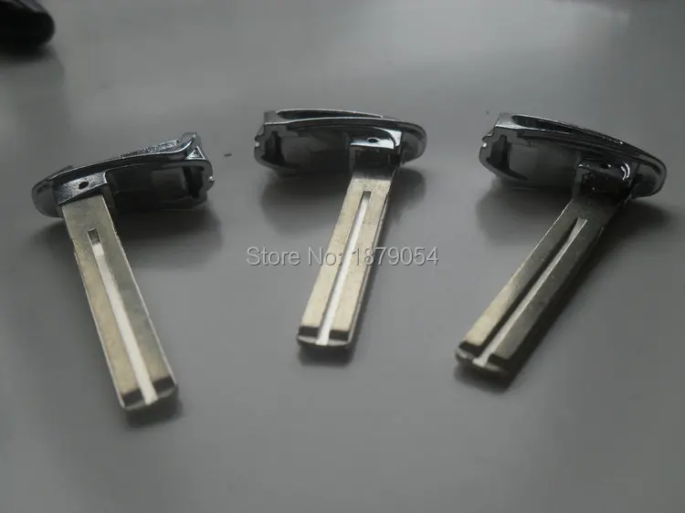 Hyundai  New Santa smart key blade shell  (3).JPG